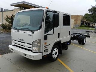 2012 Isuzu Crew Cab Diesel photo