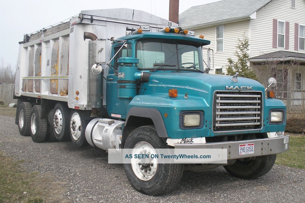 1993 Mack R Model Dump Trucks photo