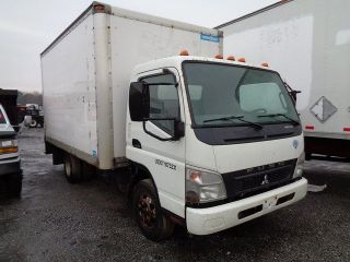 2008 Mitsubishi Fe145 14 ' Box Truck photo