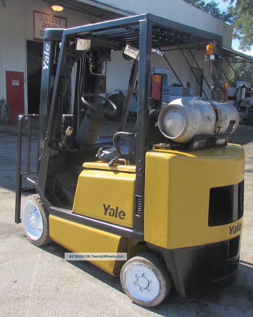 Yale 4 Stage Mast Forklift