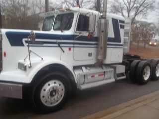 1988 Freightliner Classic photo