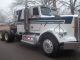 1988 Freightliner Classic Sleeper Semi Trucks photo 2