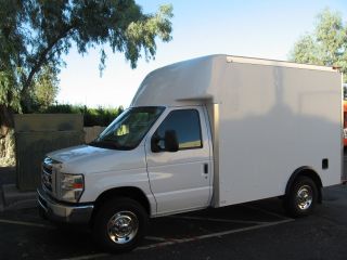 2013 Ford E - 350 photo