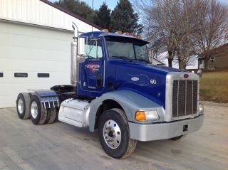 1997 Peterbilt 385 photo