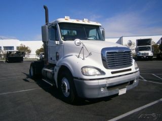 2008 Freightliner Cl12042st - Columbia 120 photo