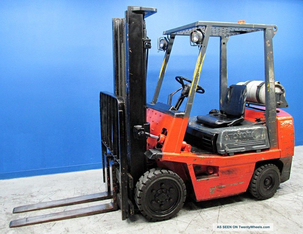 Toyota 5,  000lb Lpg Forklift 4fg025 W/ Shideshift Forklifts photo