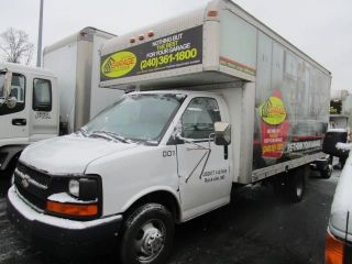 2005 Chevrolet 3500 16 ' Box Truck photo