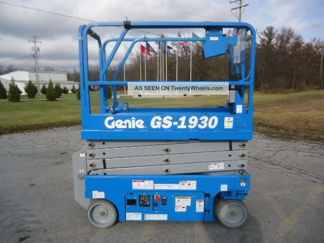 2015 Genie Gs - 1930 Scissor Lift Manlift Aerial Platform Lift Gs1930 Scissor & Boom Lifts photo