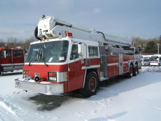 1988 Simon - Duplex Aerial Fire Truck photo