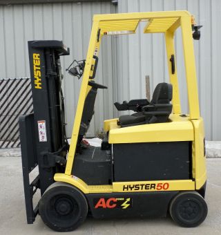 Hyster Model E50z (2009) 5000lbs Capacity Great 4 Wheel Electric Forklift photo