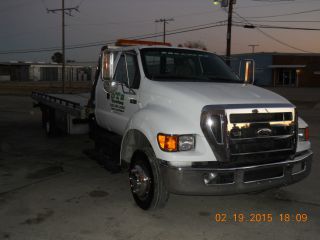 2004 Ford F650 photo