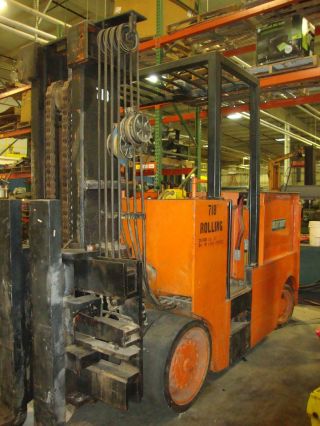 Silent Hoist Electric Forklift 30,  000 Lbs Capacity photo