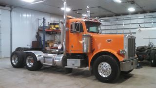 1990 Peterbilt 379 photo