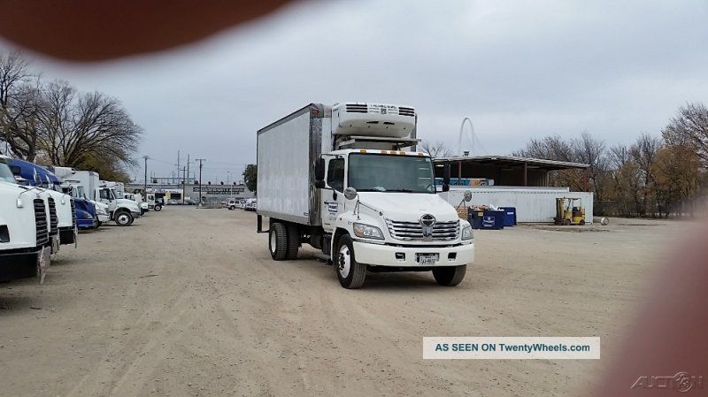 2007 Hino 268 Other Medium Duty Trucks photo