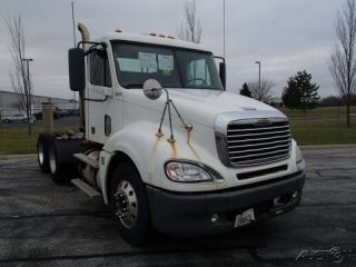 2007 Freightliner Cl12064st - Columbia 120 photo