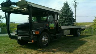 1997 International 4900 Flatbed Tow Truck photo