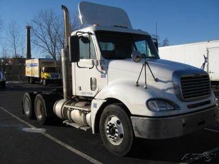 2009 Freightliner Cl12064st - Columbia 120 photo