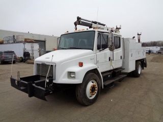 1999 Freightliner Fl70 Crew Cab Service Mechanics Truck photo