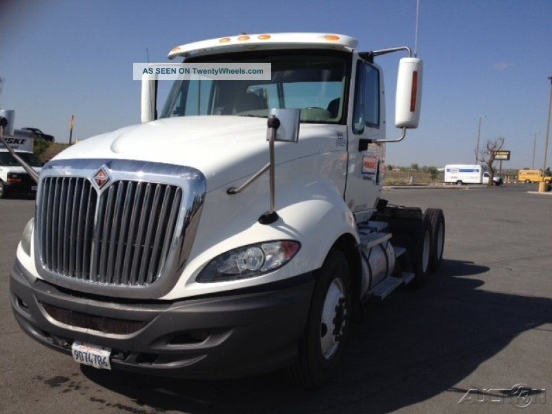 2010 International Prostar Daycab Semi Trucks photo