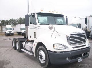 2007 Freightliner Cl12064st - Columbia 120 photo