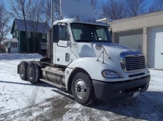 2007 Freightliner Cl12064st - Columbia 120 photo