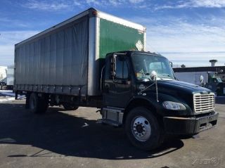 2009 Freightliner Business Class M2 106 photo