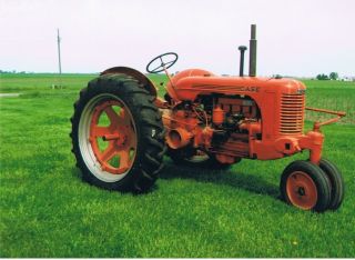 Antique Tractor Sc Case 1942 photo