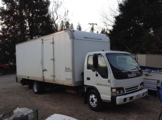 2000 Isuzu Npr photo