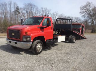 2004 Chevy 6500 photo