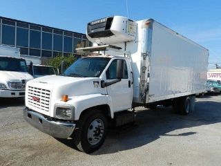 2006 Gmc Refrigerated Box Truck photo