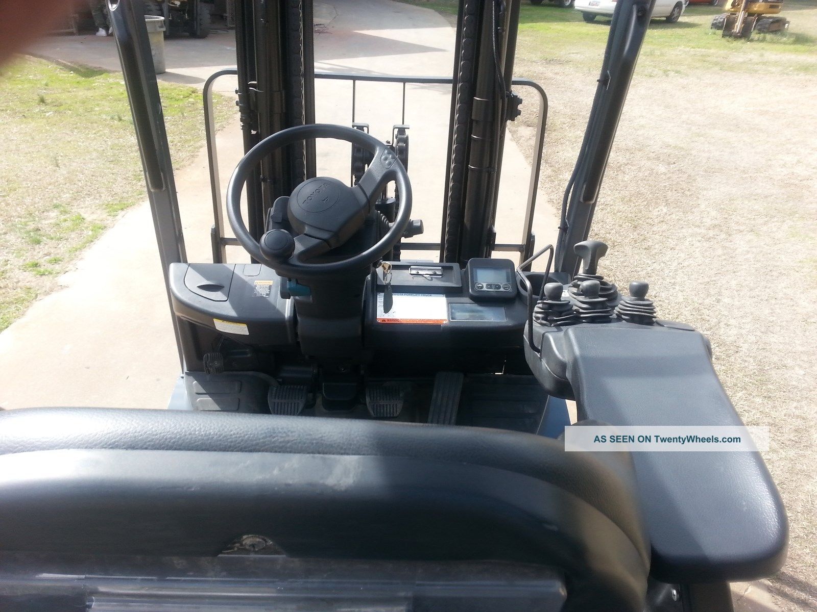 2010 Toyota 8fgcu30 Forklift Truck, 171 ", Mini Lever Fingertip, 3803 Hours