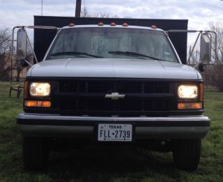 1999 Chevrolet 3500 photo