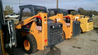 2013 Mustang 2200r Skid Steer Loader 700hrs 72hp Foot Controls For Bucket photo