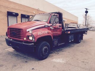 2002 Chevrolet C - 6500 photo