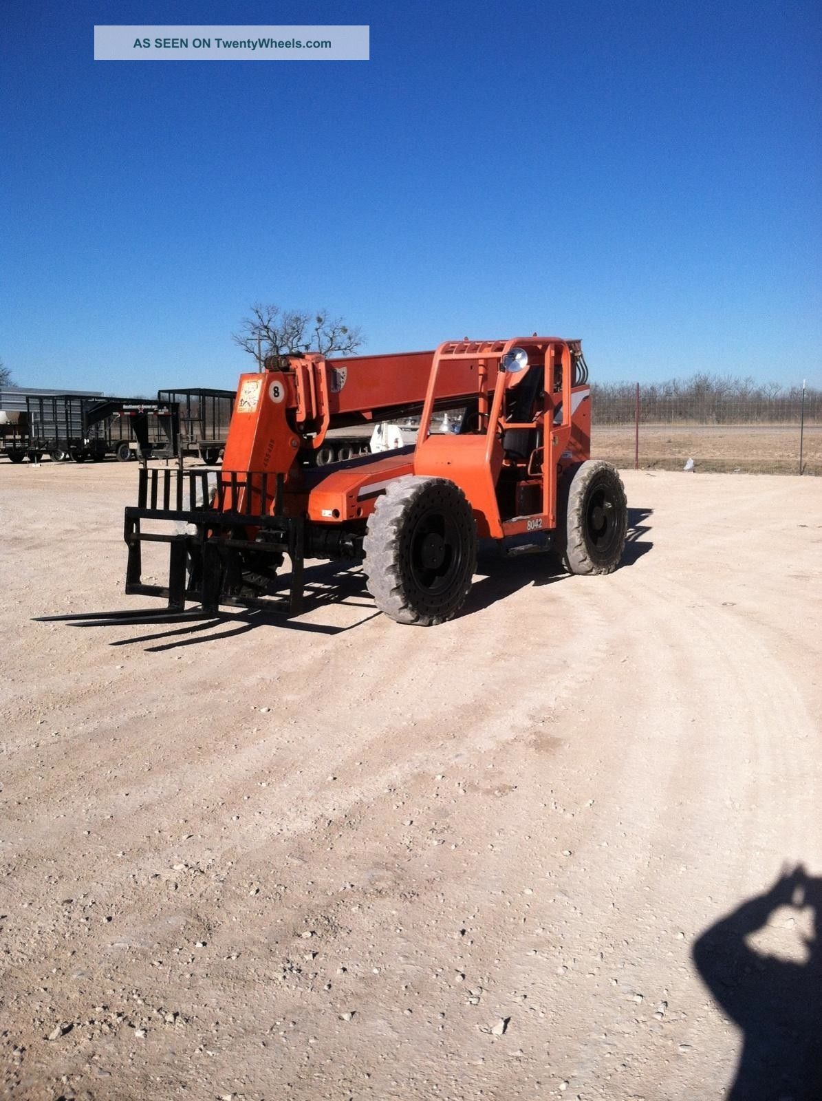 06 ' 8042 Sky Trak Telescopic Forklift Forklifts photo