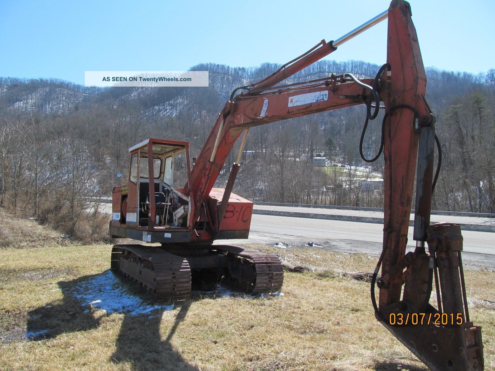 Excavator Trackhoe With Tramac Hydraulic Hammer