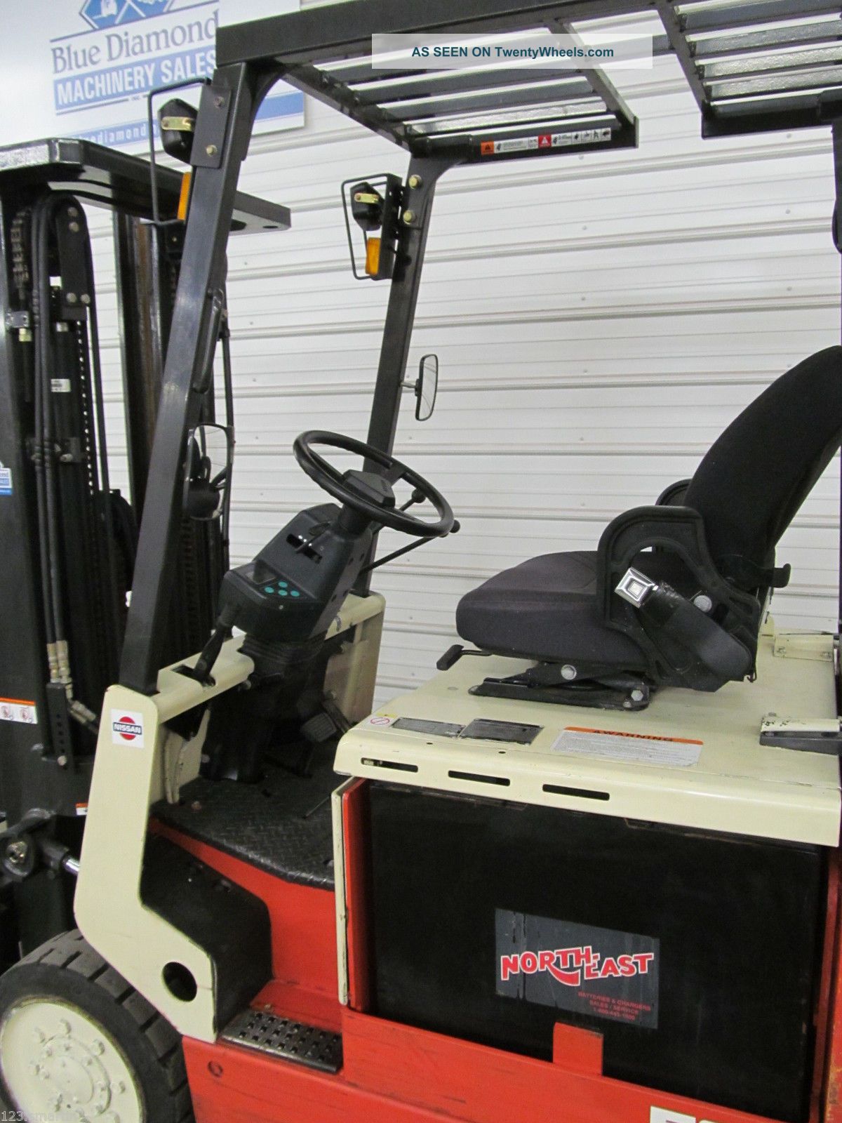 04 ' Nissan 5, 000 Lb. Electric Forklift, Three Stage, Sideshift, 4 Way