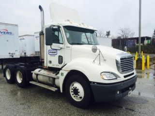 2007 Freightliner Cl12064st - Columbia 120 photo