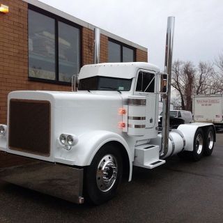 1989 Peterbilt 379 photo