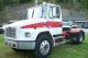 2001 Freightliner Daycab Semi Trucks photo 4