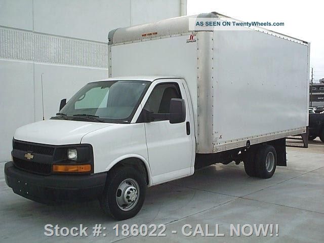 2014 Chevrolet Express 2014 3500 Work Truck Dually Box Truck 34k Box Trucks / Cube Vans photo
