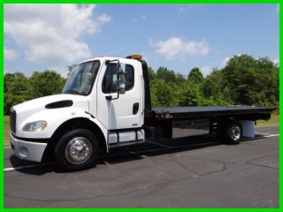 2005 Freightliner photo