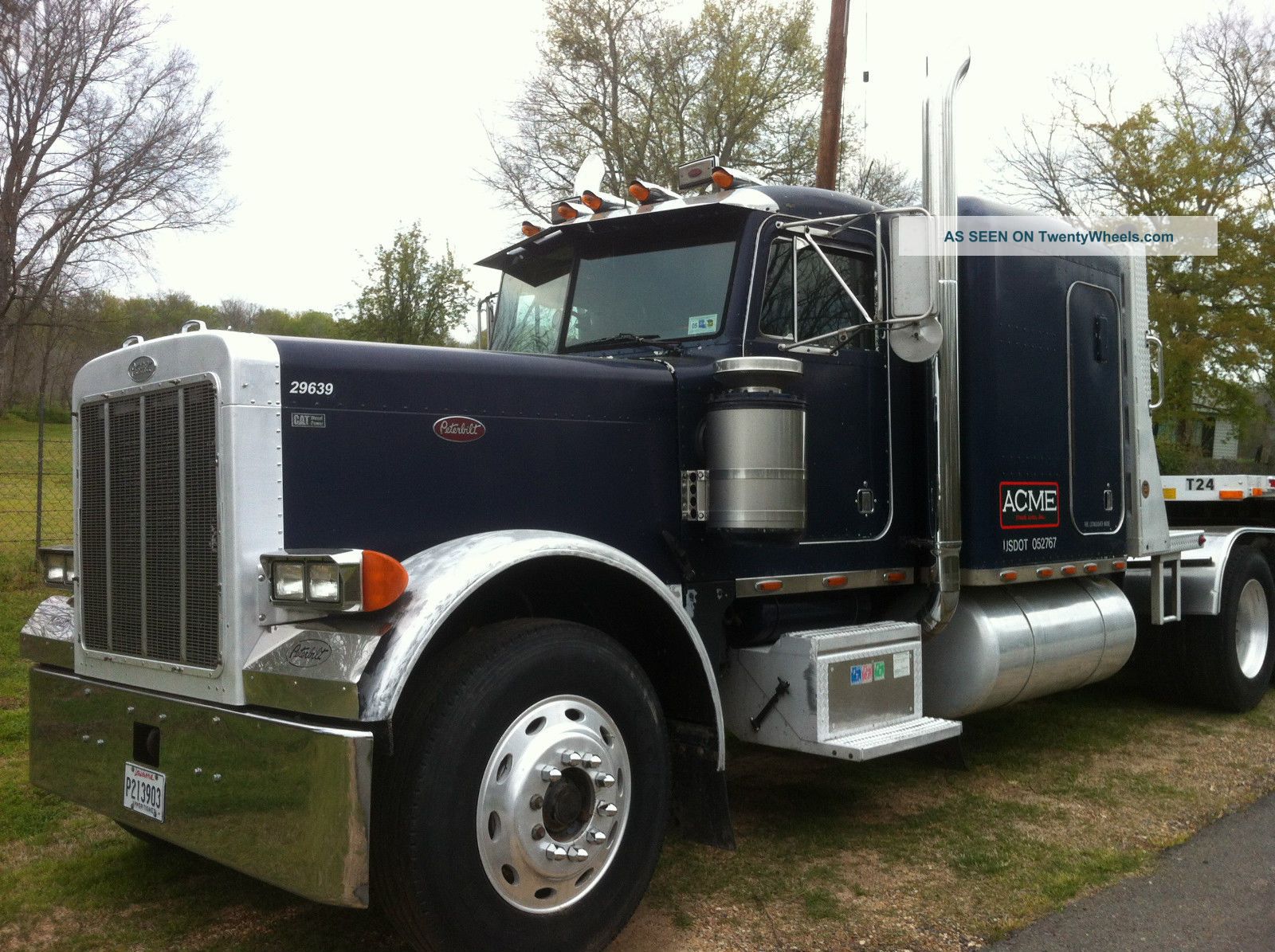 1988 Peterbilt 379 Sleeper Semi Trucks photo