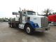 2007 Kenworth T800 Daycab Semi Trucks photo 1