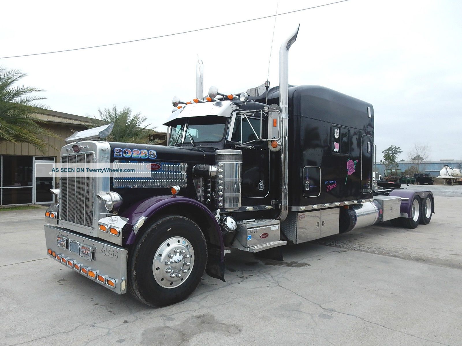 1986 Peterbilt 359 Sleeper Semi Trucks photo