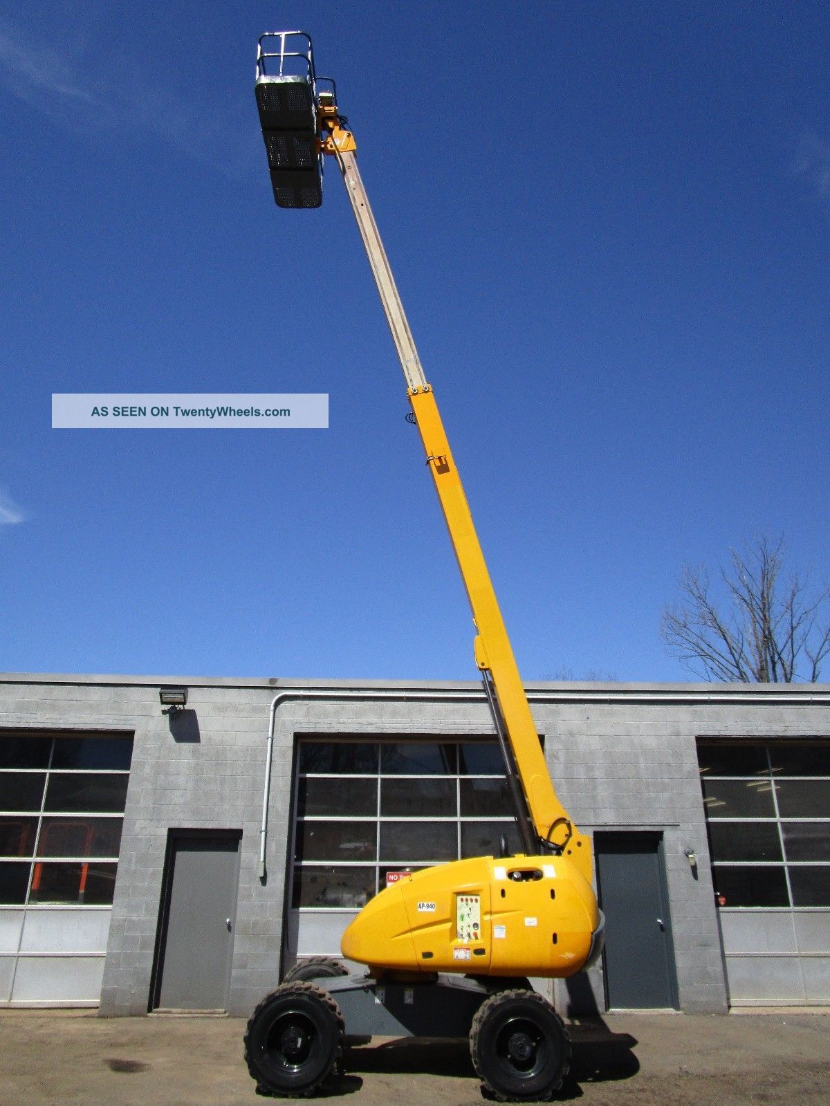 Haulotte Hb40, 40 Ft. Telescopic Diesel Boom Lift, Awp, Aerial Man Lift