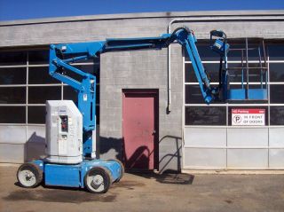 1997 Genie Z - 30/20n,  30 Ft Self Propelled,  Articulated,  Electric Boom Lift photo