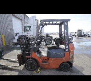2005 And 2006 Toyota 7fgcu20 Forklift photo