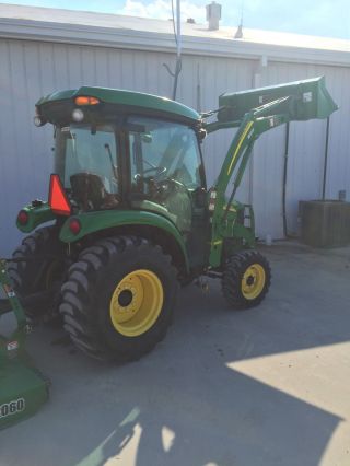 2013 John Deere 3320 With Cab And Loader 144 Hours photo