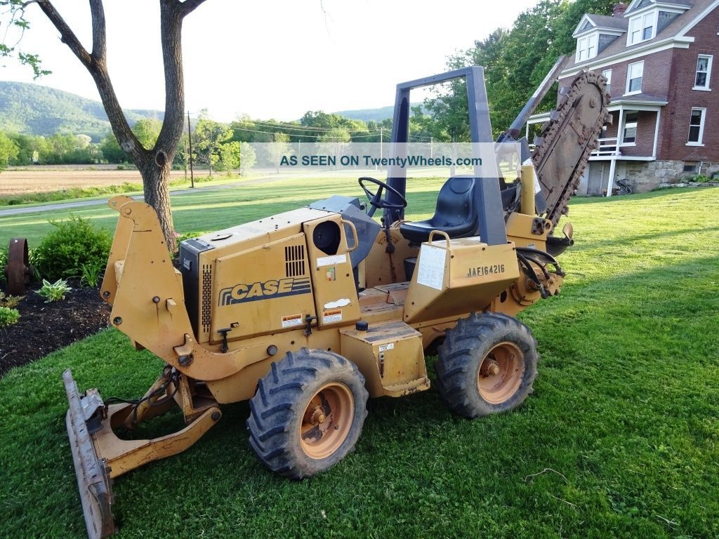 Case 460 Trencher W/ 6 Way Blade. Ditch Witch. Kubota Diesel. Good, Unit